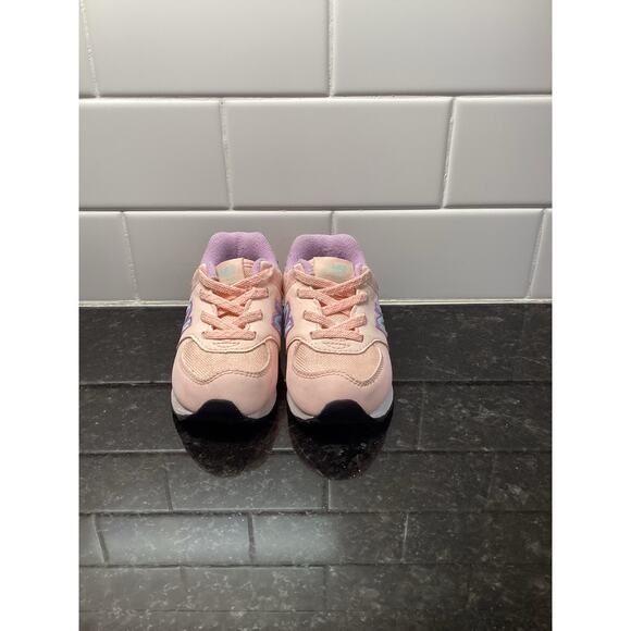 New Balance Girls Lace-Up Slip on Iconic 574 V1 Sneaker Shoes Pink Size 6 - Picture 3 of 9